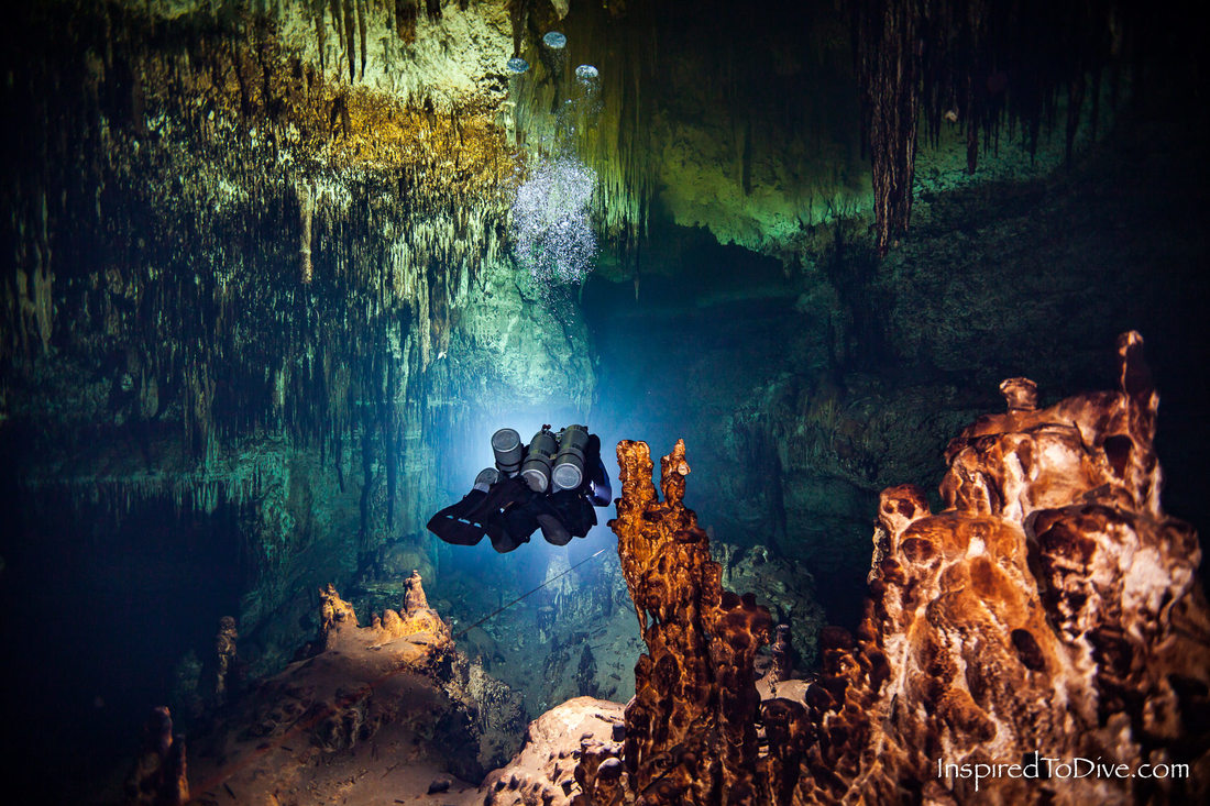 Cave diver in cave system Ox Bel Ha in Mexico