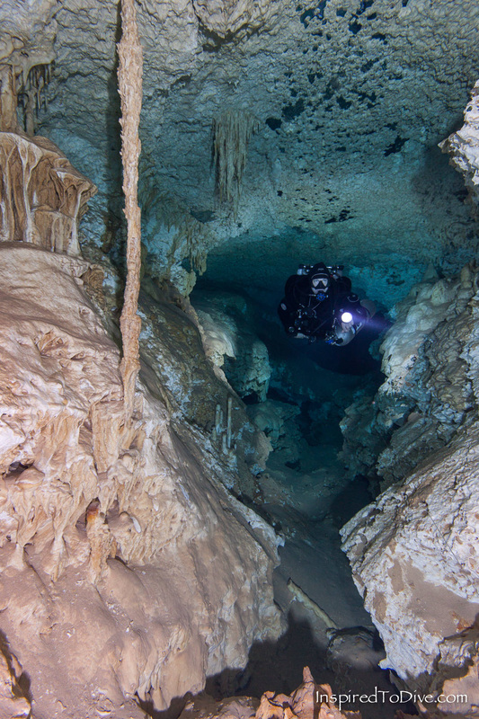 Cave diver in cave system Dos Ojos in the Riviera Maya in Mexico